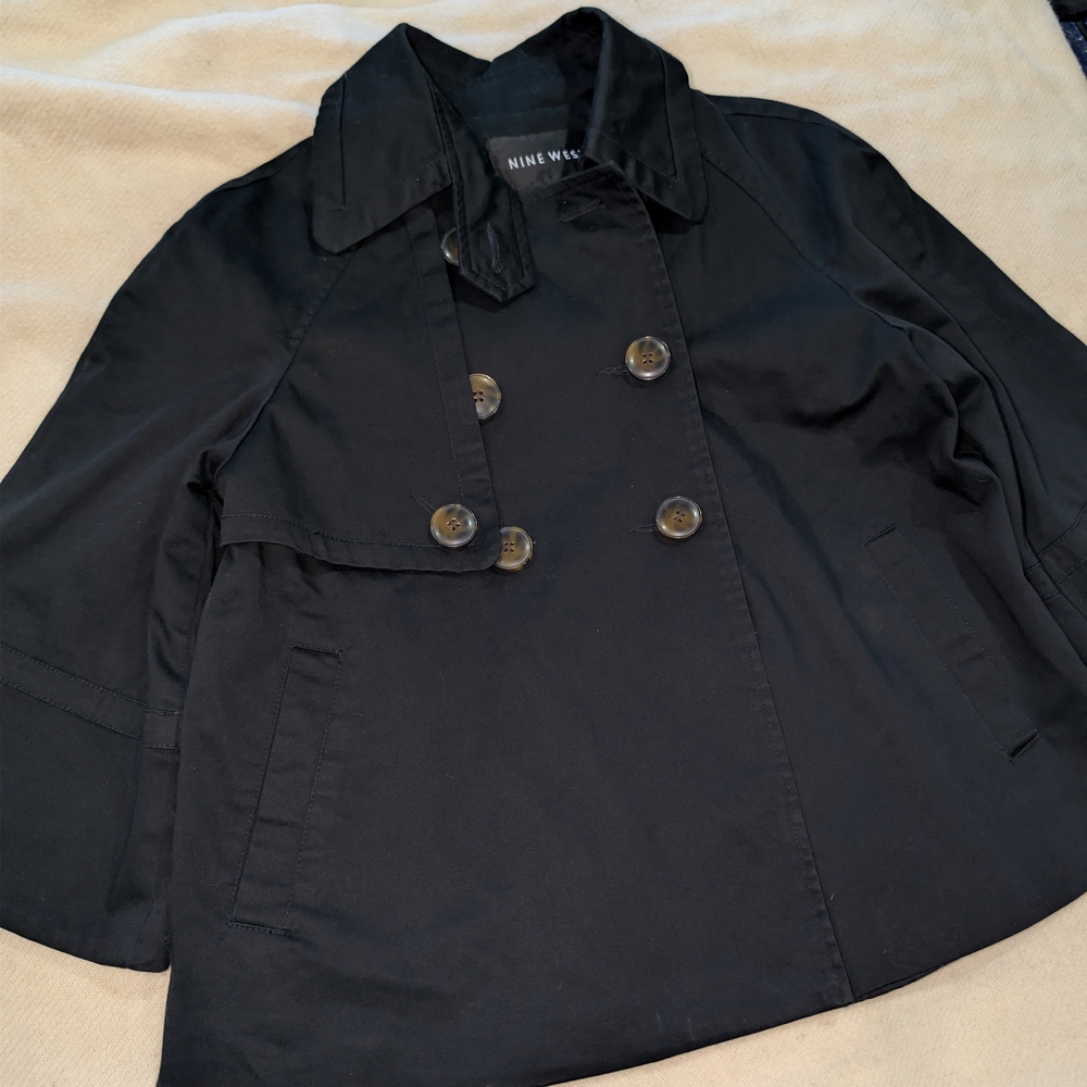NINE WEST•Cape Jacket - Picture 2 of 6